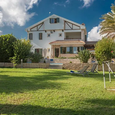 You Will Love This Luxury 5 Bedroom Holiday In Protaras With Private Pool 1331 Βίλα *